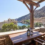 Aparthotel Porto Santo Yerolimin