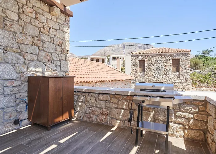 Apart-hotel Porto Santo Yerolimin